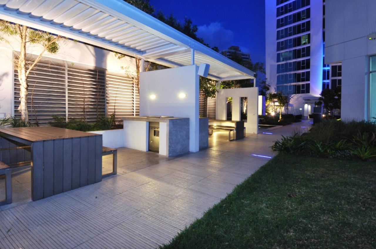 Orchid Residences - Hr Surfers Paradise ゴールドコースト エクステリア 写真